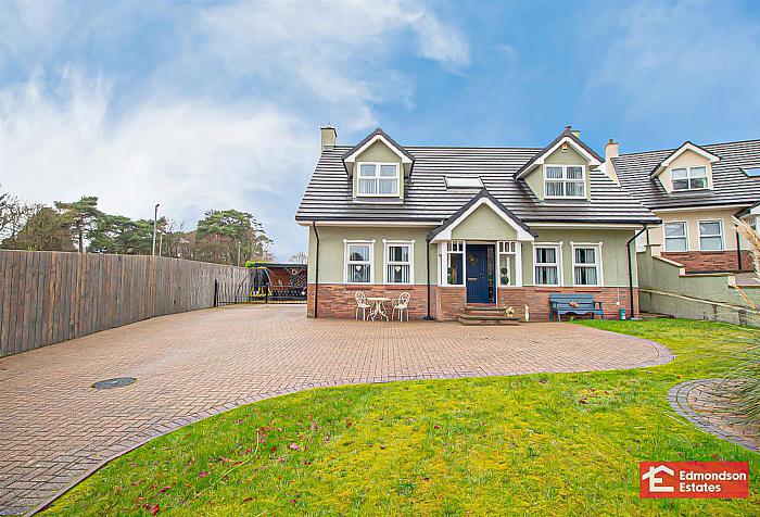 1 Parkside Dell, Ballymena